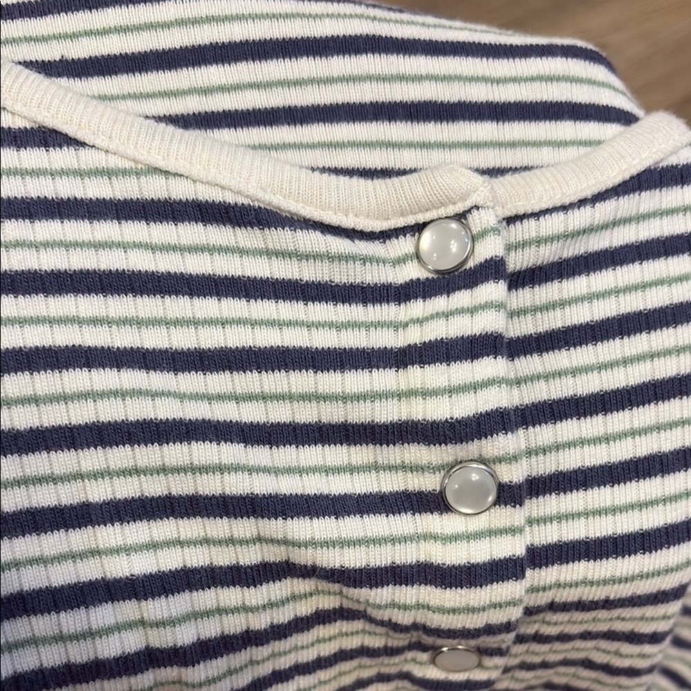 Levi's Blue and White Short Sleeve T-Shirt - Picture 6 of 6